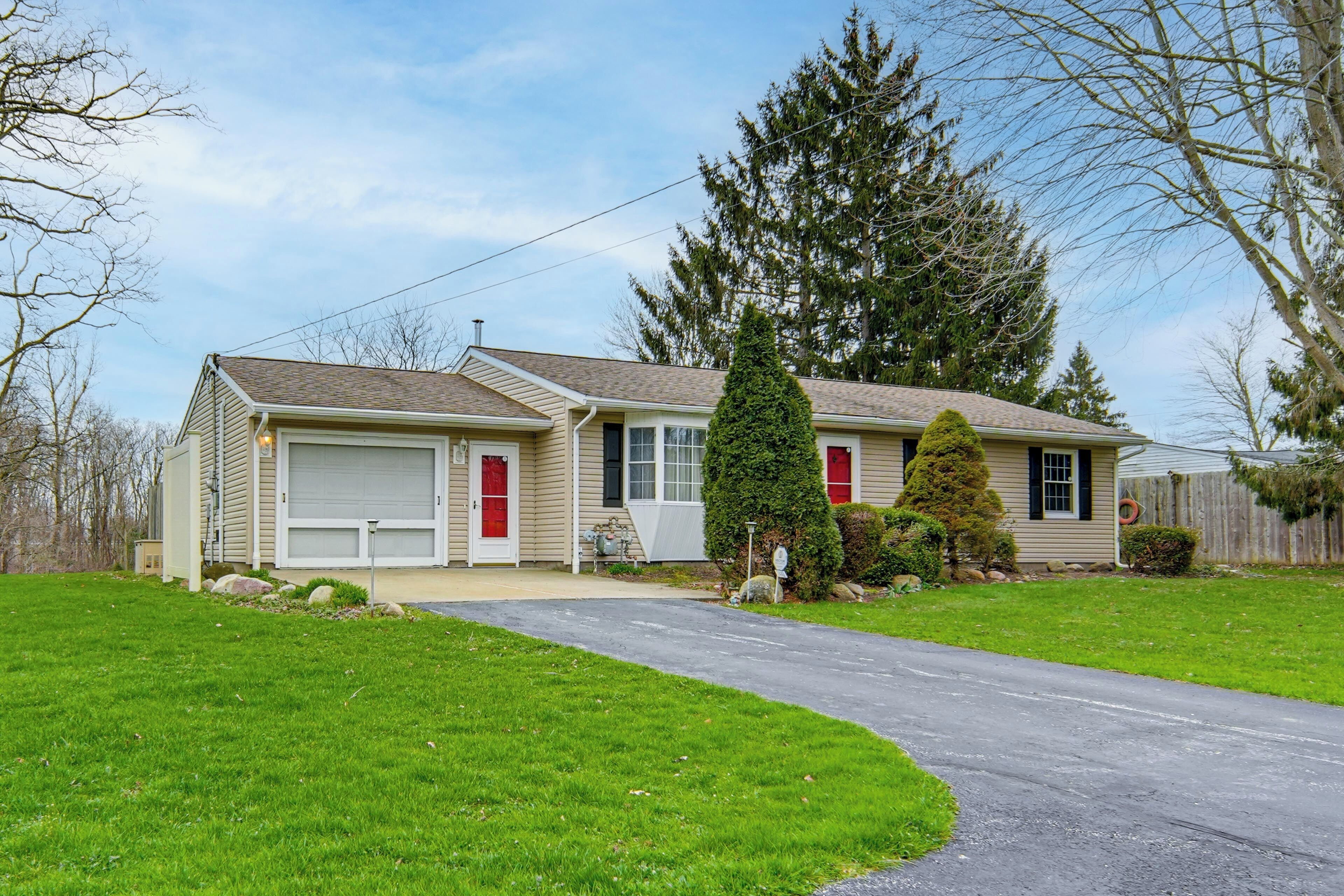 Ashtabula Vacation Rental | 3BR | 1BA | 1,500 Sq Ft