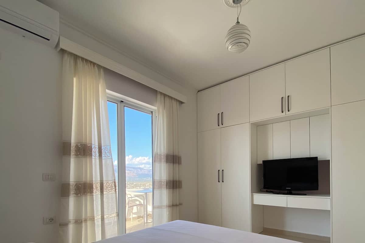 ห้องแฟมิลี่สวีท, เห็นวิวทะเลบางส่วน