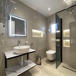 Tripla Standard, angolo cottura | Bagno