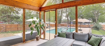 6 Mi to Kansas City Stadium! Home w/ Fenced Yard