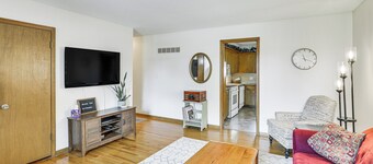 6 Mi to Kansas City Stadium! Home w/ Fenced Yard
