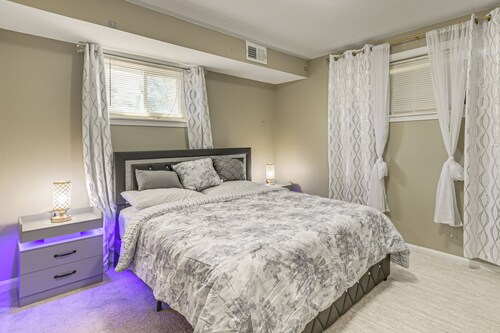 12 Mi to Nat'l Mall: Cozy Apt w/ Shared Patio