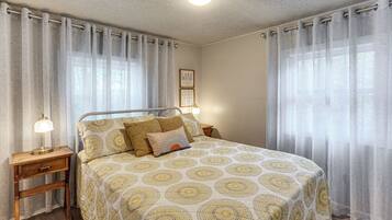 2 bedrooms, Internet, bed sheets