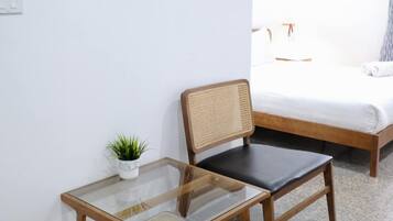 Superior Single Room | Laptop workspace, free WiFi