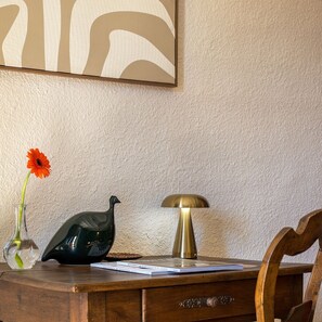 Deluxe Double Room, City View | Desk, laptop workspace, iron/ironing board, free WiFi - Demeures & Château Hôtel Maison Gramme (Lussan)