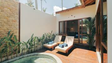 Deluxe Villa, Pool View | Terrace/patio