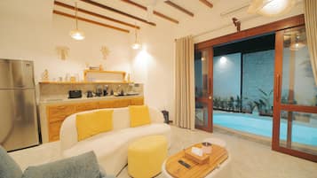 Vila família, vista para a piscina | Parte interna