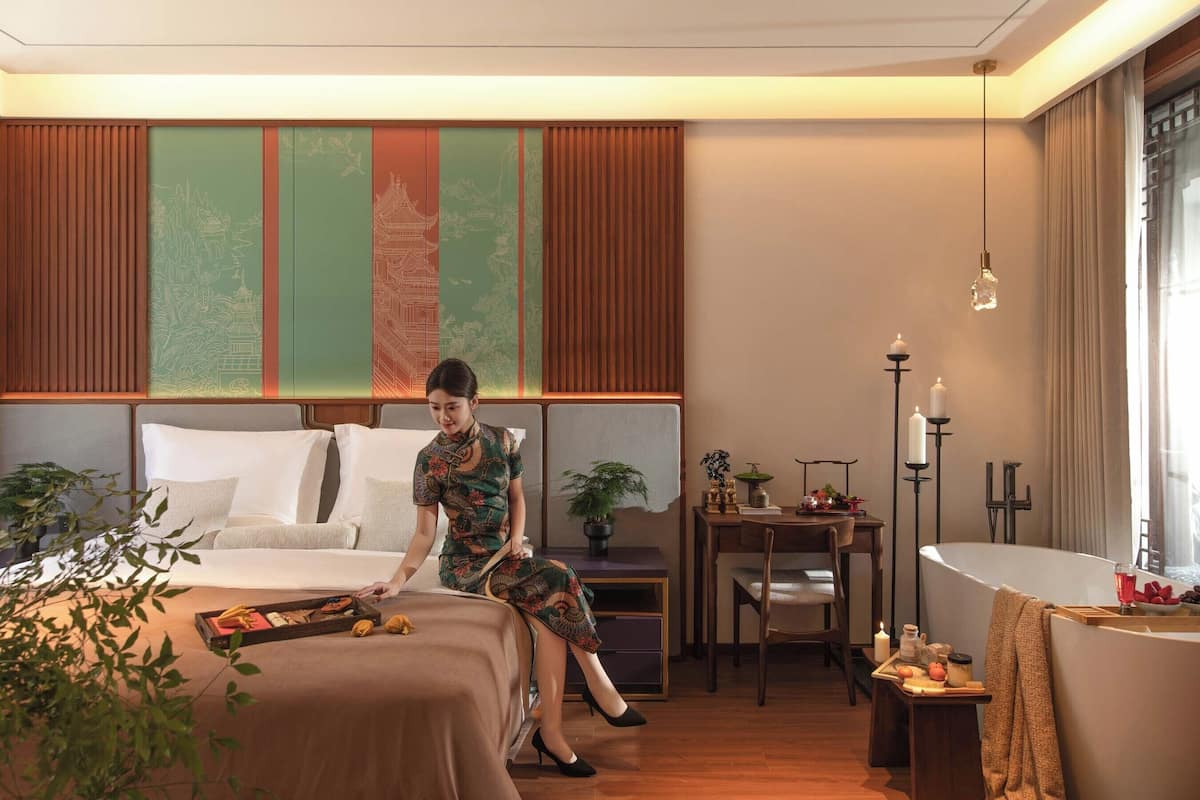 Grand Double Room, Courtyard View