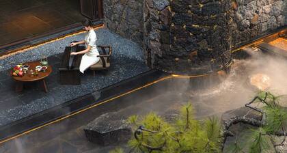 Chinese-style garden resort hotel