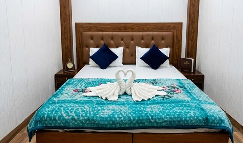 The Ghat Side home stay