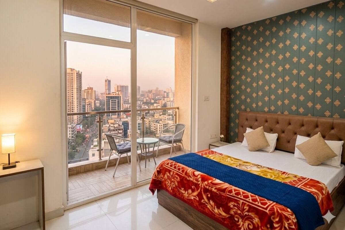 Deluxe Room, Balcony, City View