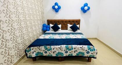 The Ghat Side home stay