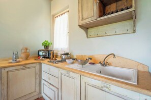 Fridge, stovetop, dishwasher, high chair