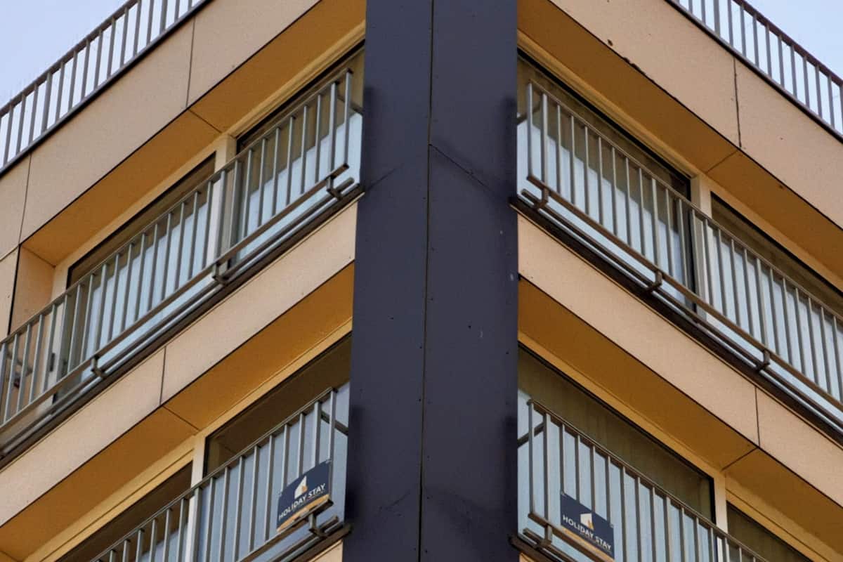 คอมฟอร์ทอพาร์ทเมนท์, วิวชายหาด | การตกแต่งภายนอก