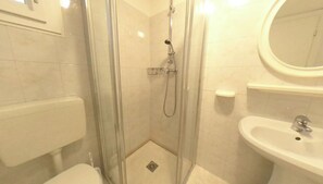 Apartment, 2 Bedrooms, Terrace | Bathroom - Great Beach and City Stay (Lignano Sabbiadoro)
