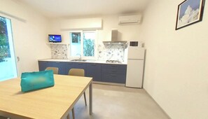 อพาร์ทเมนท์, 2 ห้องนอน, ระเบียง | ห้องรับประทานอาหาร