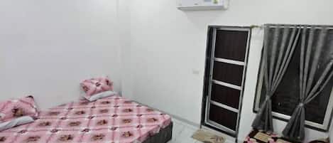 ห้องดีลักซ์, วิวเมือง | โต๊ะทำงาน, Wi-Fi ฟรี