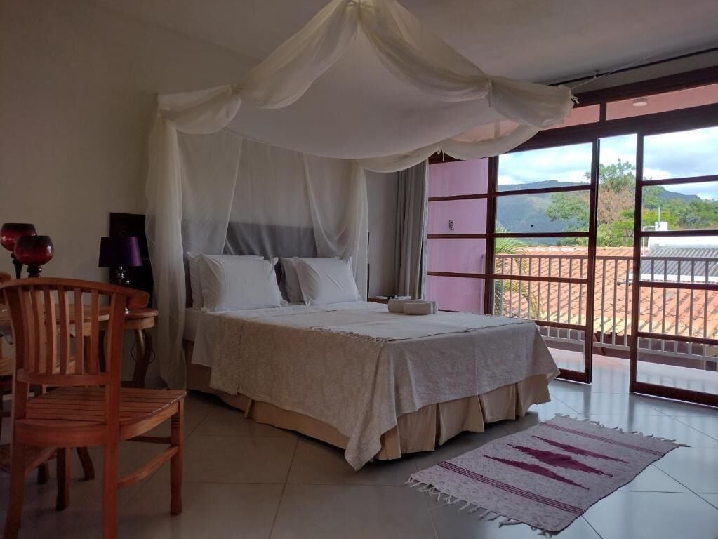 Ropa de cama de alta calidad y tabla de planchar con plancha 