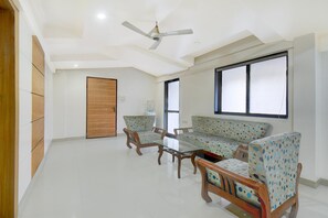 Living area - Super Townhouse  Formerly Silver Crest (PuneAirport Road, Viman Nagar, Pune)
