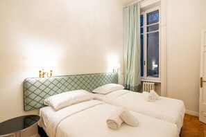 3 bedrooms, iron/ironing board, travel cot - Noble and imperial residence Catullus (Verona)