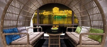 Qixinlong Sightseeing Hotel