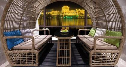 Qixinlong Sightseeing Hotel