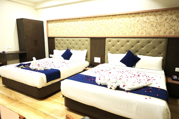 Family Twin Room, Sea View | Laptop workspace, free WiFi