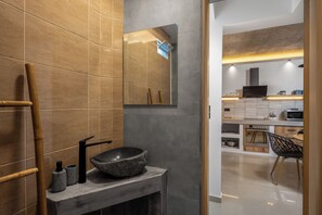 Fridge, microwave, oven, stovetop - ArmoniKon Pool Villas - Villa 3 (Rhodes)
