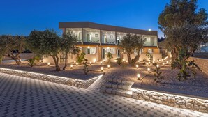 Exterior - Tota Suites - Suite 3 (Rhodes)