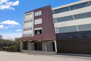 Exterior - Collection O Zirakpur - Patiala Road (Zirakpur)