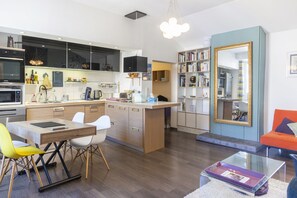 Private kitchen - Superb apartment in the center of town (Bastia)
