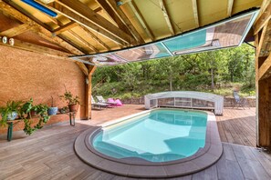 Pool - Guest Room "Chambre Marissou" with Shared Pool, Terrace, and Wi-Fi (Soubès)