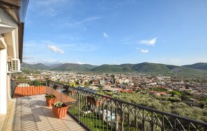 Property grounds - 3 bedroom amazing apartment in Avella (Avella)