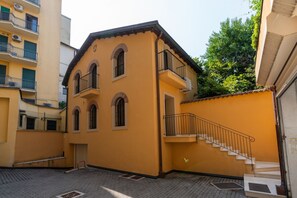 Exterior - Independent and private residence 80 mt from the Arena (Verona)