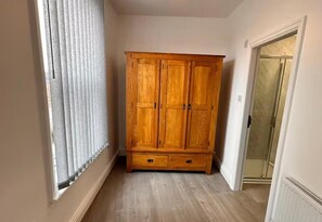Interior - Apartment Sleeps 2 With Wifi (Lytham St. Anne's)