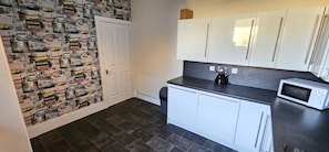 Interior - House Sleeps 6 With Enclosed Garden (Gorebridge)