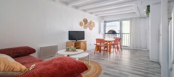 Beautiful apartment for 4 people, with a view of the sea and private parking