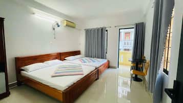 Free WiFi, bed sheets
