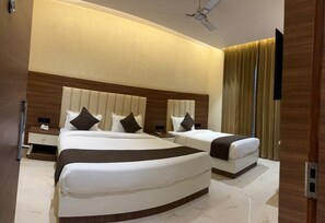 Deluxe Room | Free WiFi, bed sheets - Hotel Hrishikesh High Tapovan 2.0 (Rishikesh)