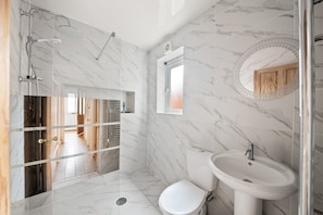 Ensemble douche/baignoire, baignoire relaxante profonde