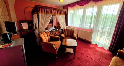 Tornácos Ház.
Terrific 2-bedroom house in Mátraszentimre for a relaxing stay