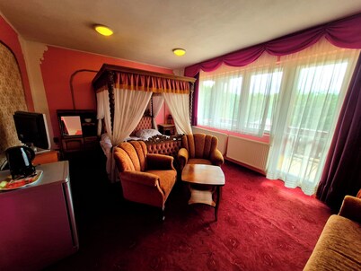 Tornácos Ház.
Terrific 2-bedroom house in Mátraszentimre for a relaxing stay