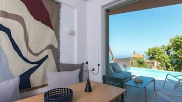 Villa ejecutiva, vista al mar | Área de sala de estar
