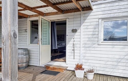 Gorgeous apartment in Göteborg with sauna