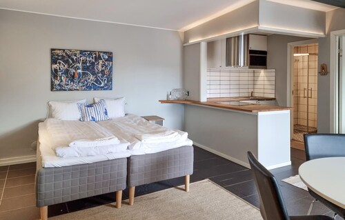 Gorgeous apartment in Göteborg with sauna