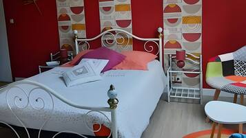 1 bedroom, WiFi, bed sheets