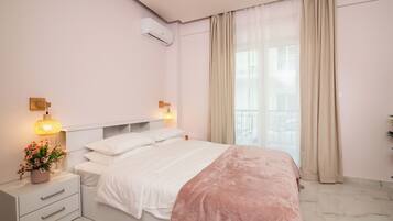 1 bedroom, iron/ironing board, travel crib, free WiFi