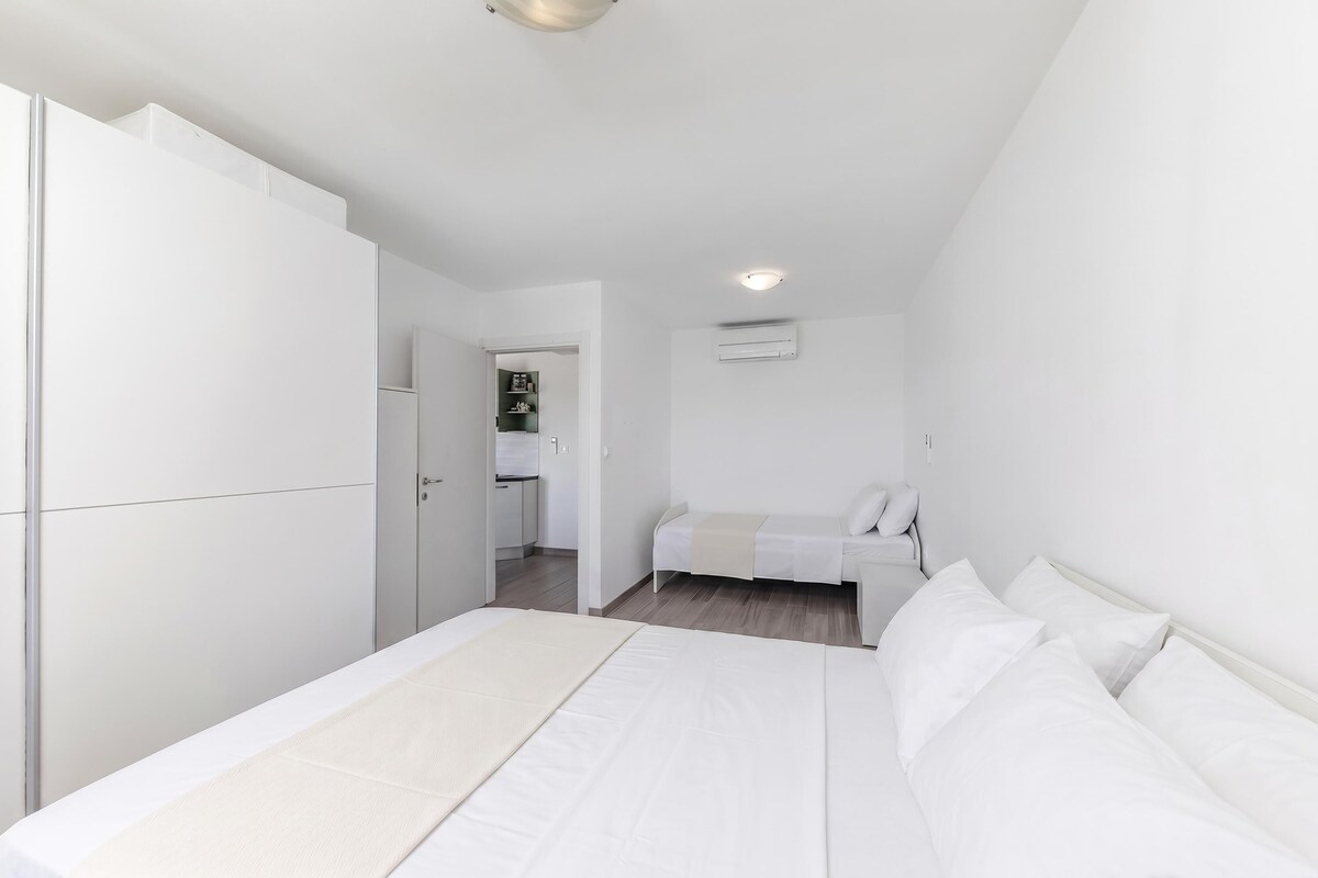 Appartement Familial, 1 chambre, four à micro-ondes (Wabi Sabi Apt2 Pool & Garden)
