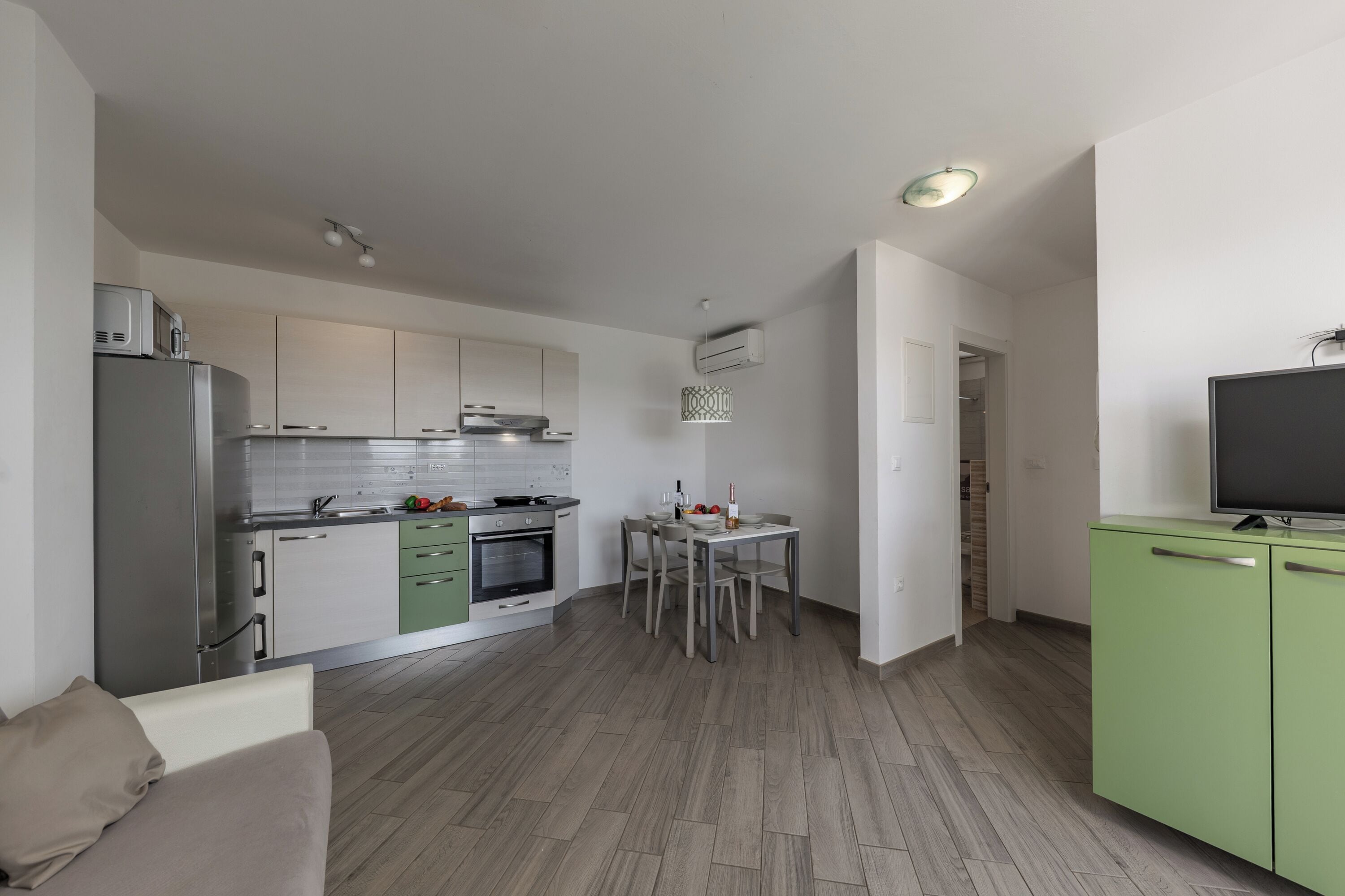 Family Apartment, 1 Bedroom, Microwave (Wabi Sabi Apt2 Pool & Garden) | Private kitchen