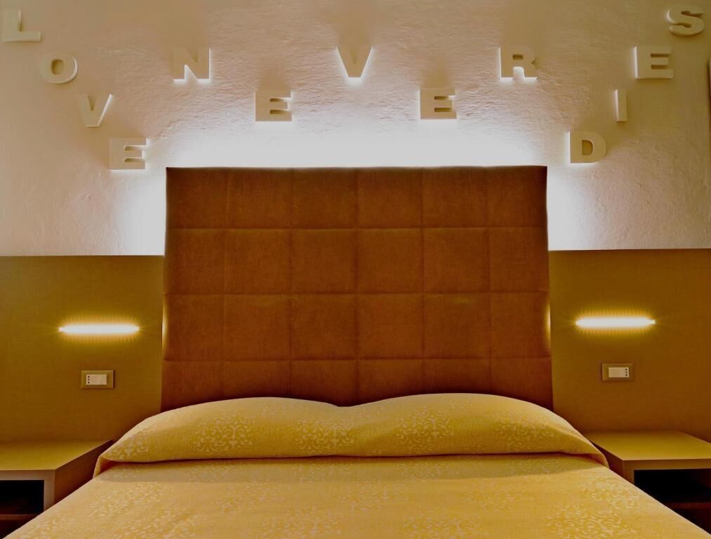Double Room, Balcony | In-room safe, desk, free WiFi